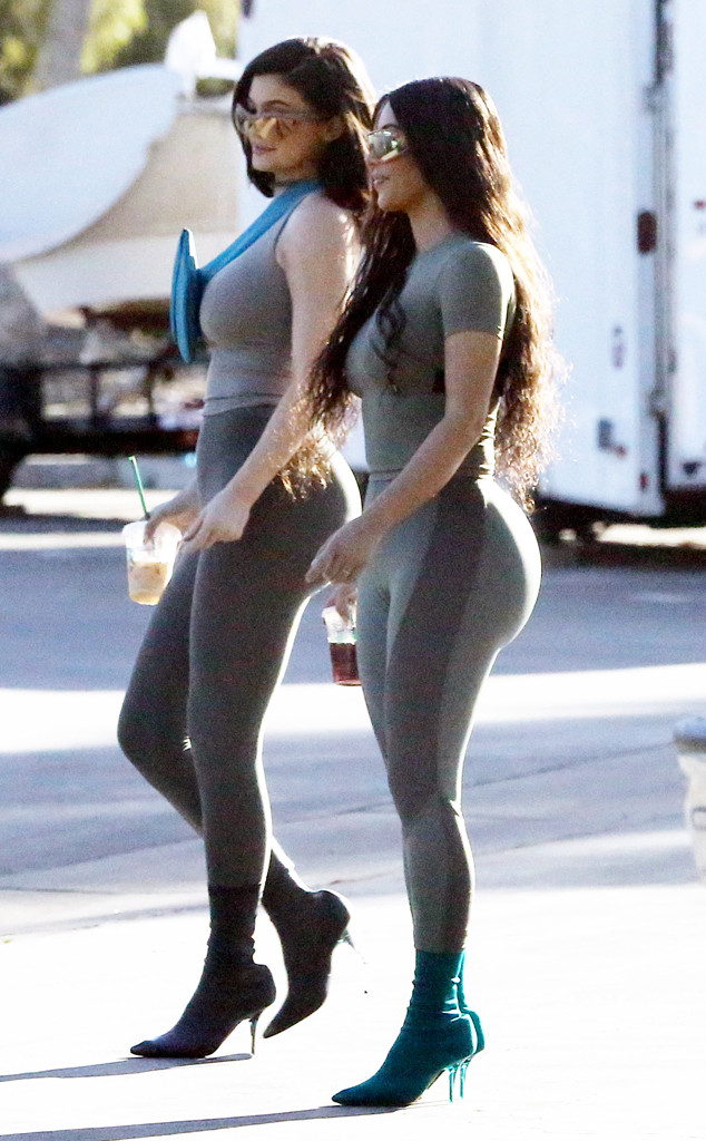 Kim Kardashian And Kylie Jenner Are Twinning In Spandex And Sunglasses  E News Canada-8733